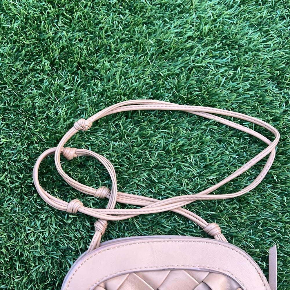 Mango Tan Mini Bag with Gold Hardware - Picture 5 of 10